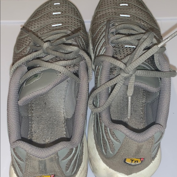 AirMax Plus - Picture 4 of 4